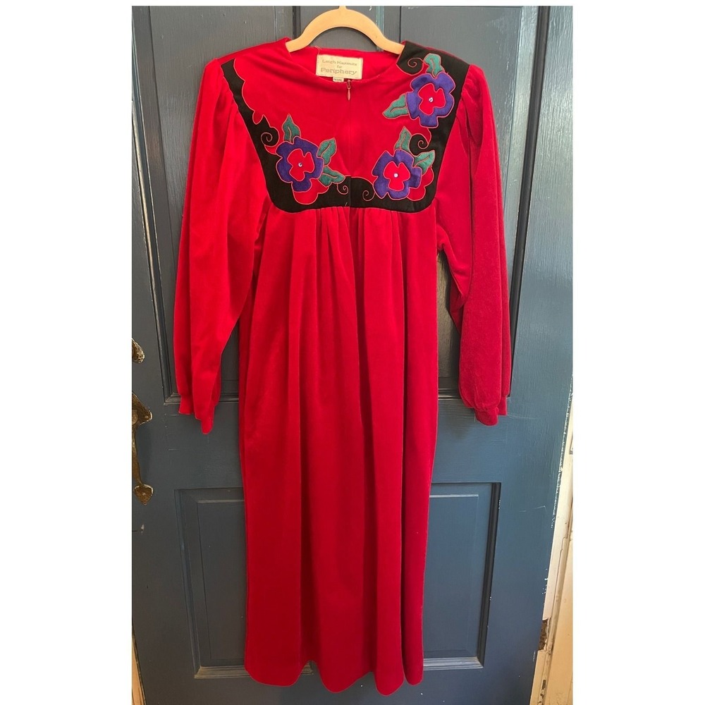 Leigh Karmitz for Periphery Robe Red Velour Floral Embroidered Lounger Petite